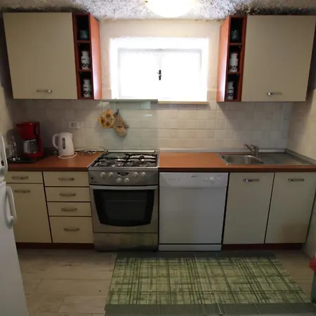 Apartman Sunny Garden